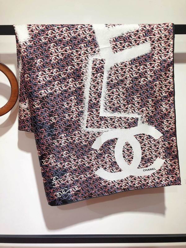 Chanel silk scarf 90X90cm E16 (27)